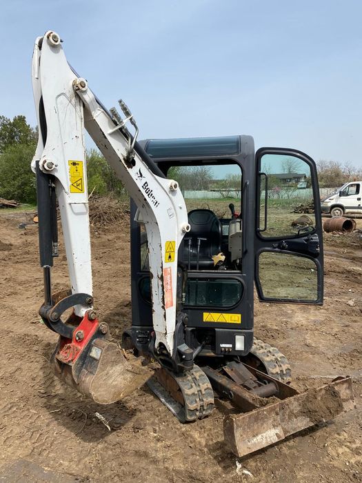 Miniexcavator BOBCAT E16