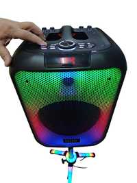 Bluetooh Karaoke Speaker NDR 102B 
LED високоговорител със 7 режима