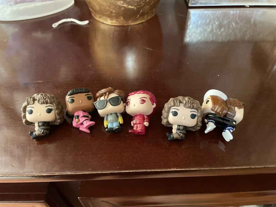 Киндер joy  toys  Очень странные дела оптом