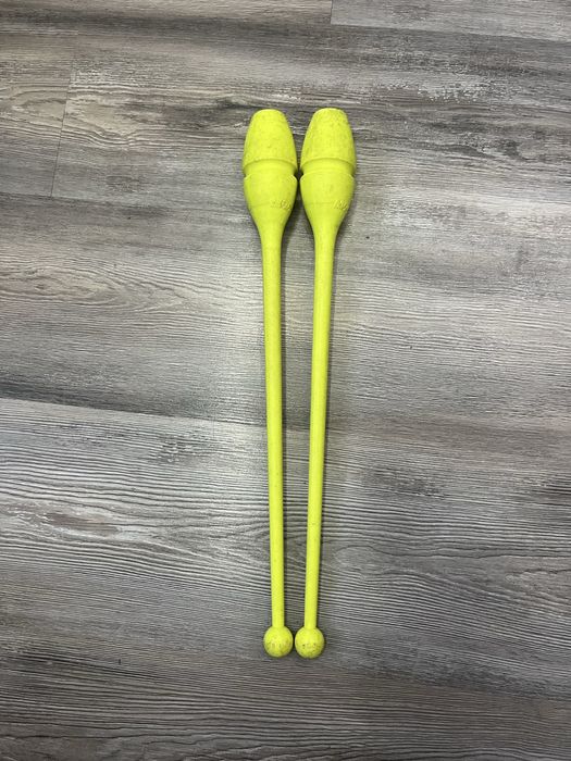 Бухалки за художествена гимнастика