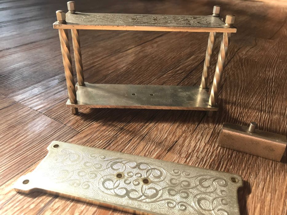 Корпус от настольных часов: Слава.