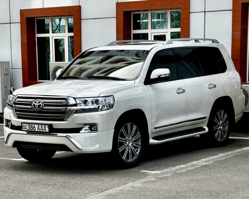 Toyota Land Cruiser 200 Spoiler