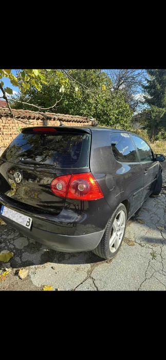 Volkswagen Golf V 1.6 FSI
