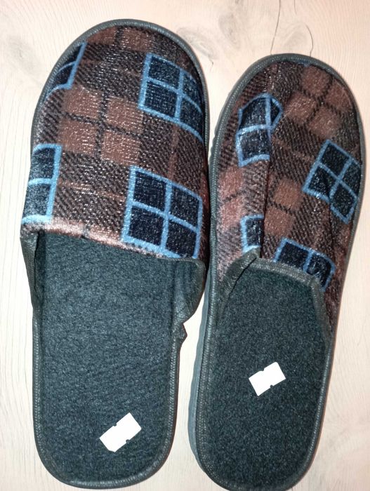 Домашни чехли № 42 и № 44