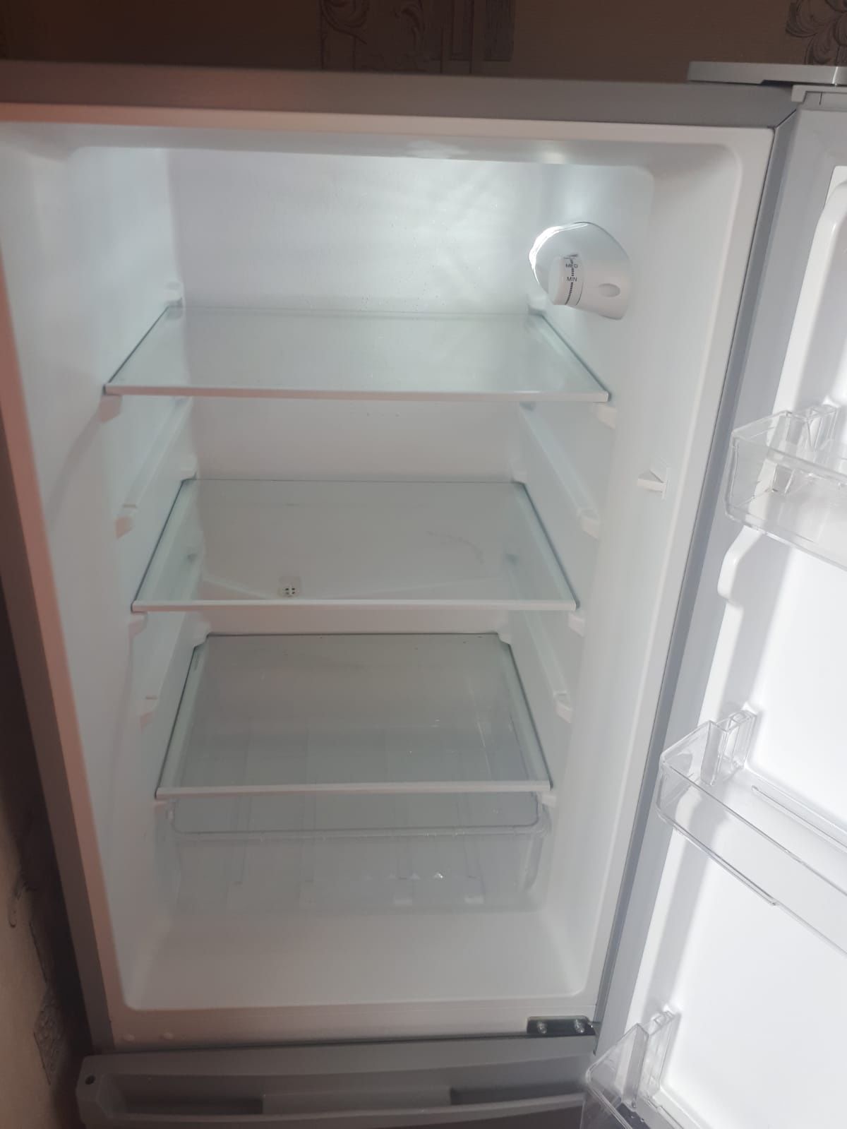 Продам холодильник ARG 116 литров