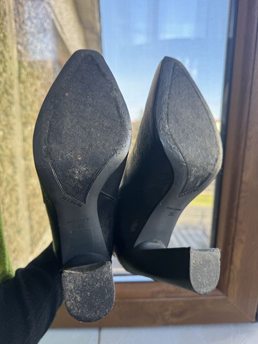 Botine Musette,  marime 35, din piele lacuita