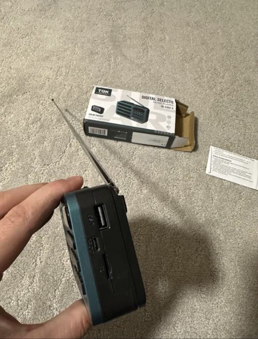 Mini Radio fm solar nou cu wi fi
