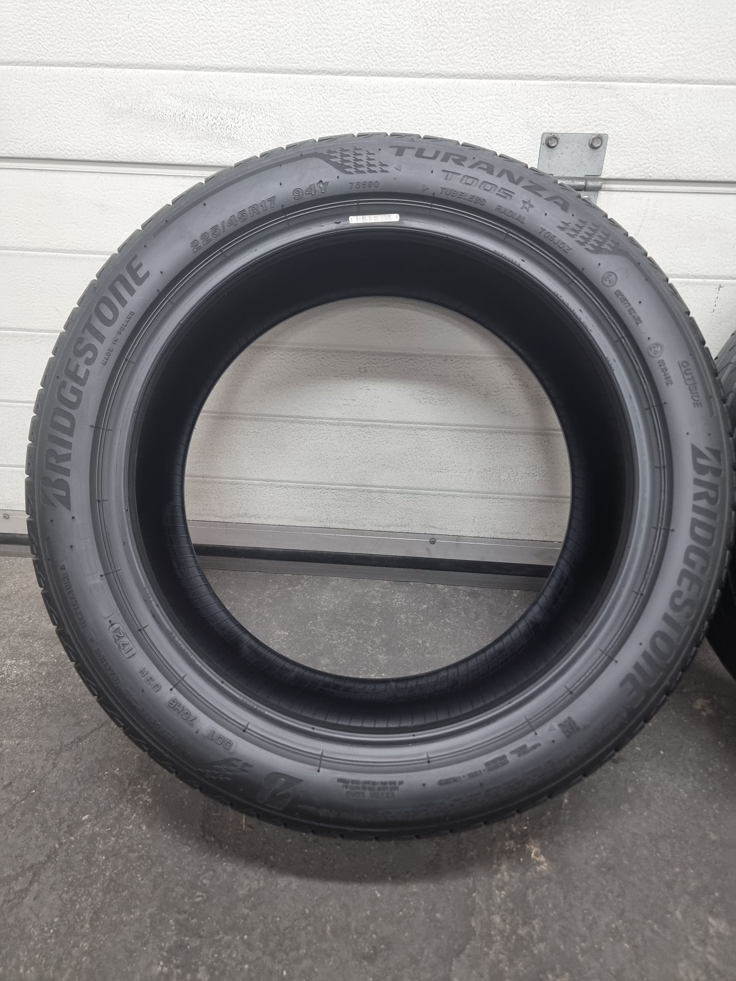 Anvelope Bridgestone 225 45 17