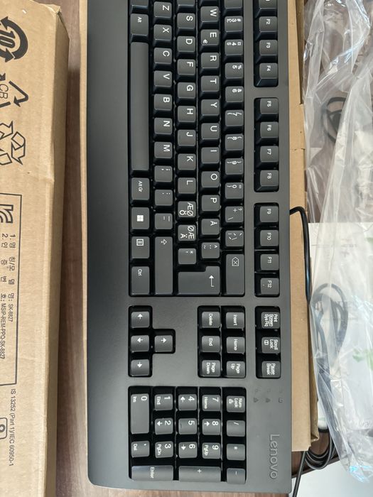 Set 2 keyboard-uri Lenovo