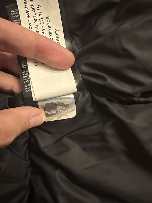 Geaca originala The North Face cu pene si puf