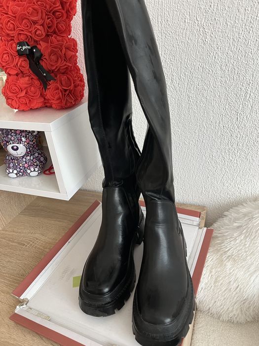 Високи и топли ботуши