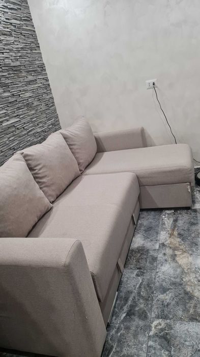 Vand canapea extensibila!