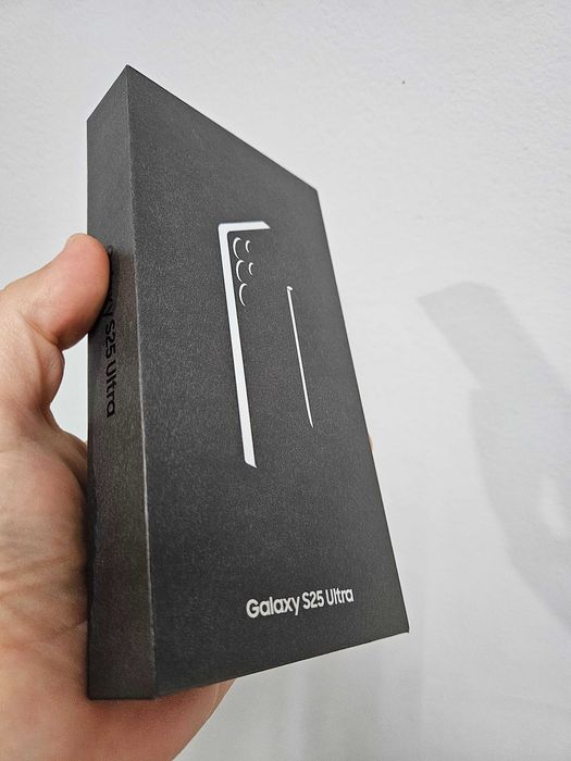 Samsung Galaxy S25 Ultra, 1 Tb, nou la cutie, Garantie.