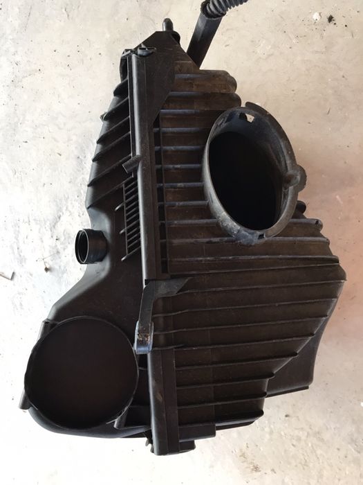 Carcasa filtru aer Touareg , Q7 , Cayenne 3,0 , 4,2