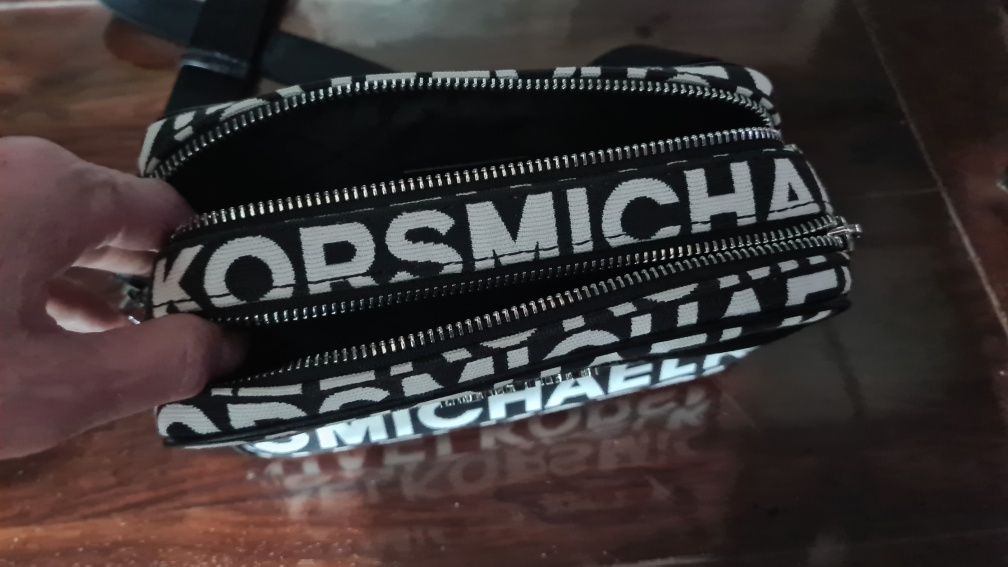 Чанта Michael Kors