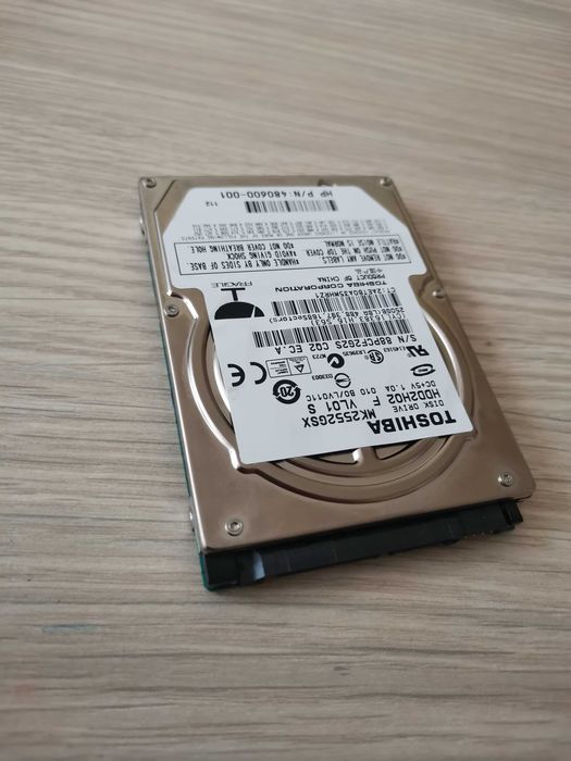 Vând HDD toshiba 250GB