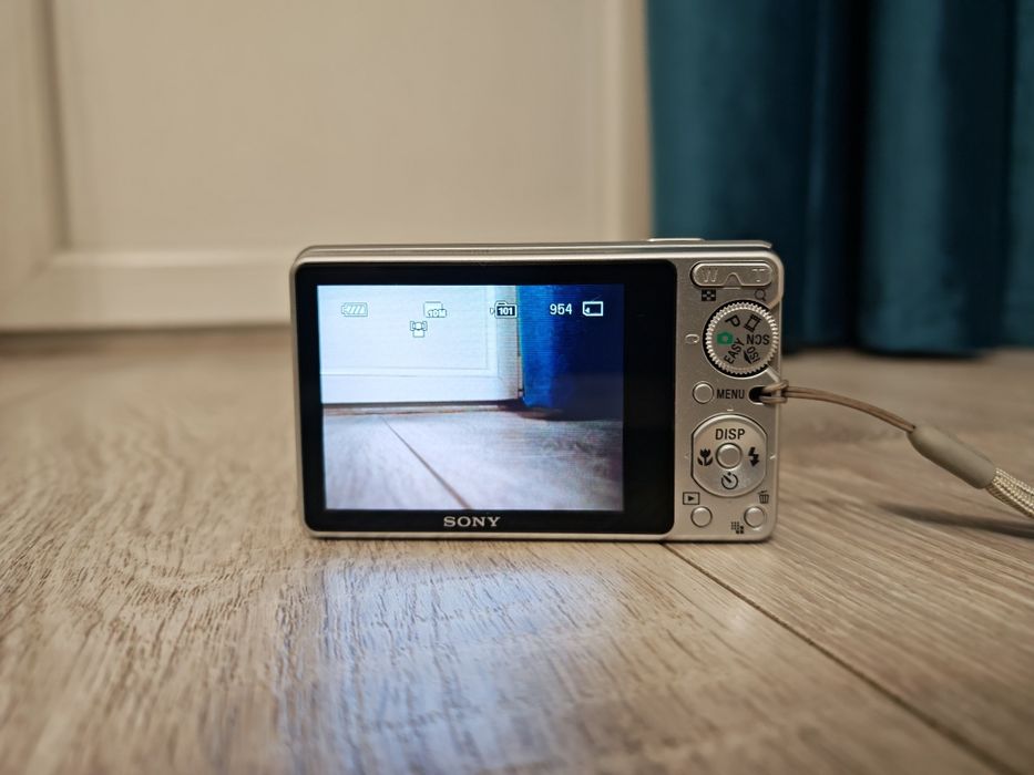 Sony CyberShot DSC-S950 (aparat foto / video)