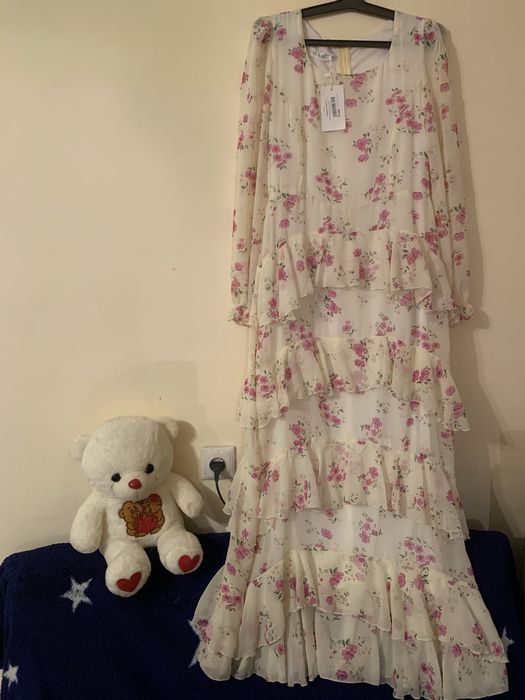 платье новое нежное очень красивое