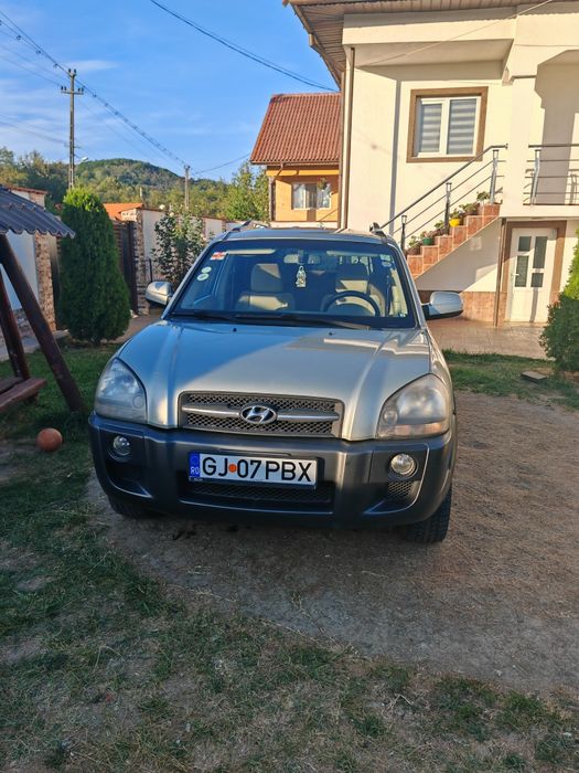 Vând Hunday Tucson 2.0CRDI 4*4