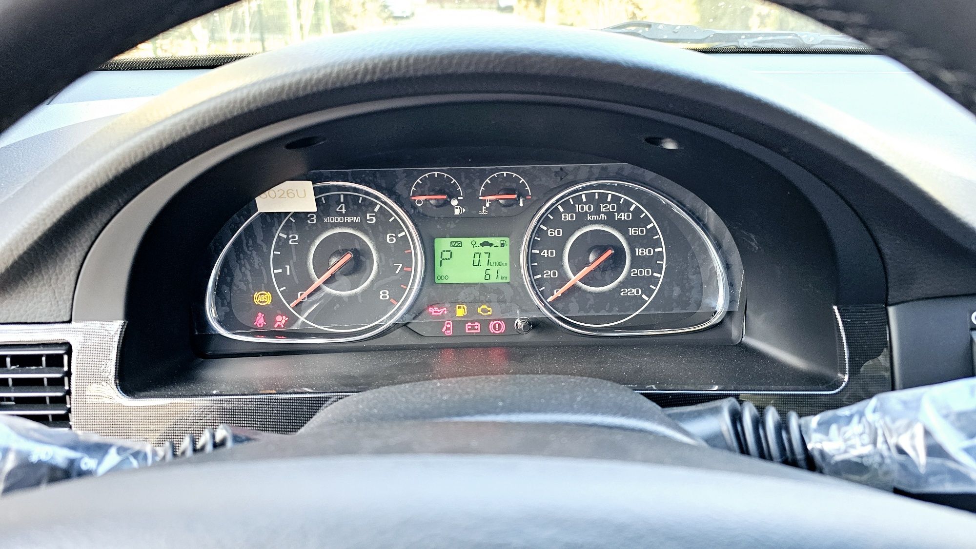 Gentra 3 A/T lyuk va Abs bor.