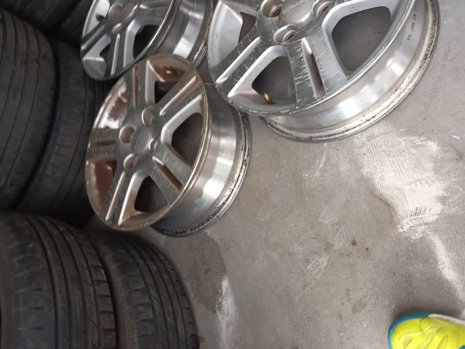 Алуминиеви джанти за Subaru sirion 14 цола