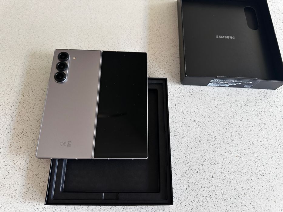 Samsung fold 6 256GB impecabil fullbox liber de retea