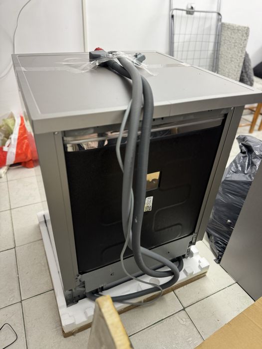 Съдомиялна машина aeg