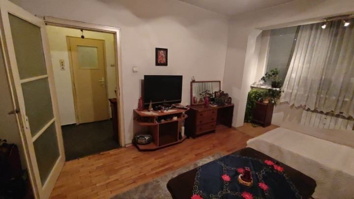 Дава се под наем Едностаен апартамент в София, Красно село - 50 кв.м за 433.5 € - Снимка #1