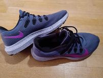 Nike Womens Quest 2 дамски маратонки спортни женски размер 38,5 лилави