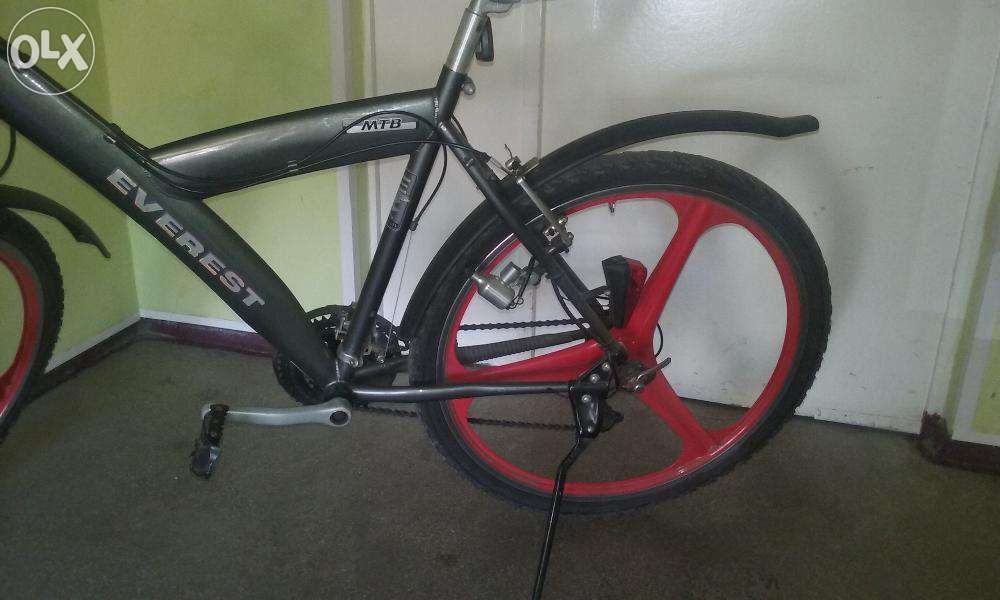 Bicicleta MTB Everest