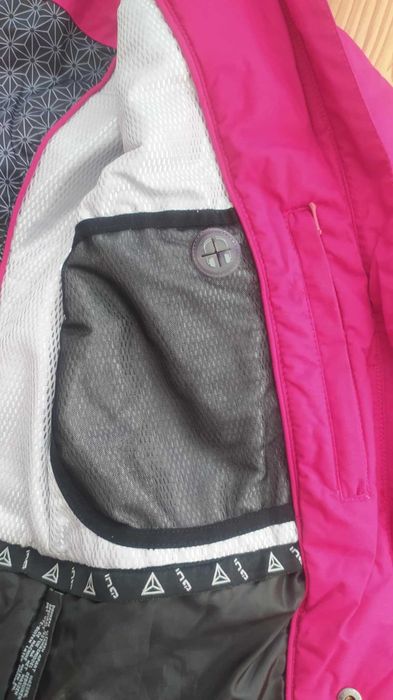 Дамско скиорско яке