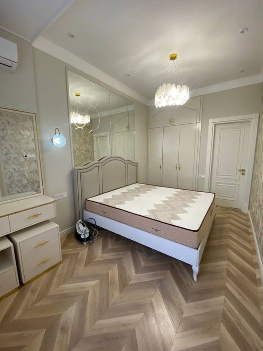 Квартира продажа ЖК ЛОНДОН" 4/4/10 124м2 евро ремонт ор. Стадион старт