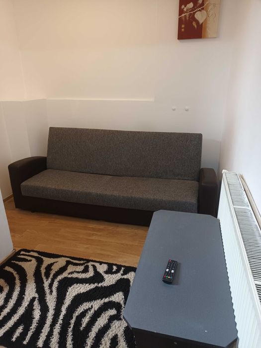 Inchiriez Apartament doua camere complet mobilat,central