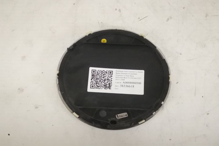 Емблема За Централна Решетка Със Сензор За Радар Дистроник И Оригиналн