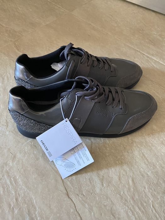 Обувки Geox - чисто нови