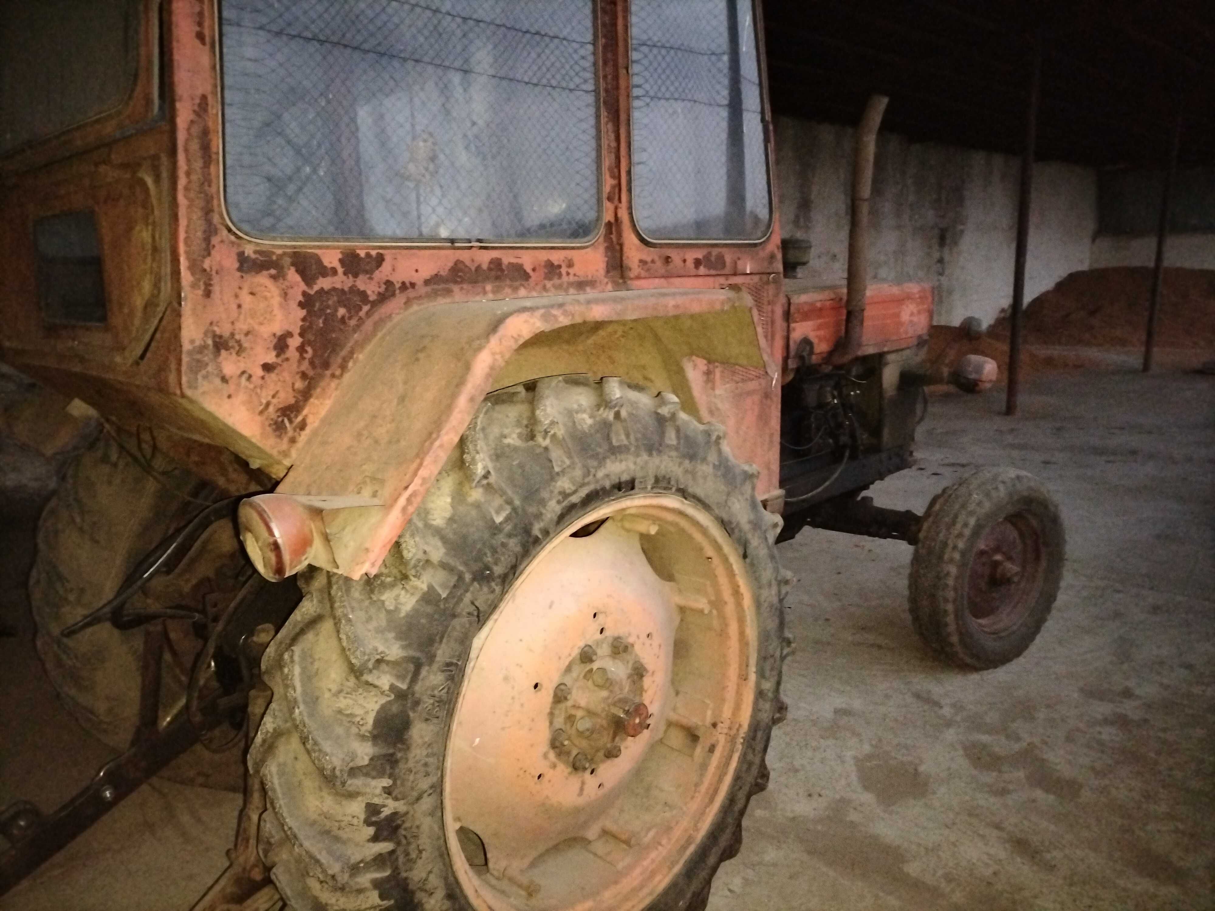 Tractor U650 în stare bună de funcționare