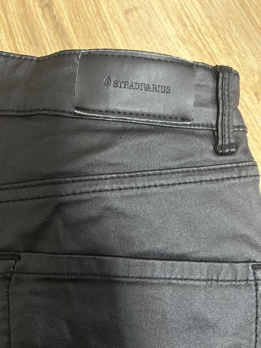 Pantaloni imitatie piele