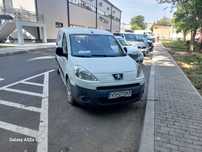 Vând Peugeot Partner