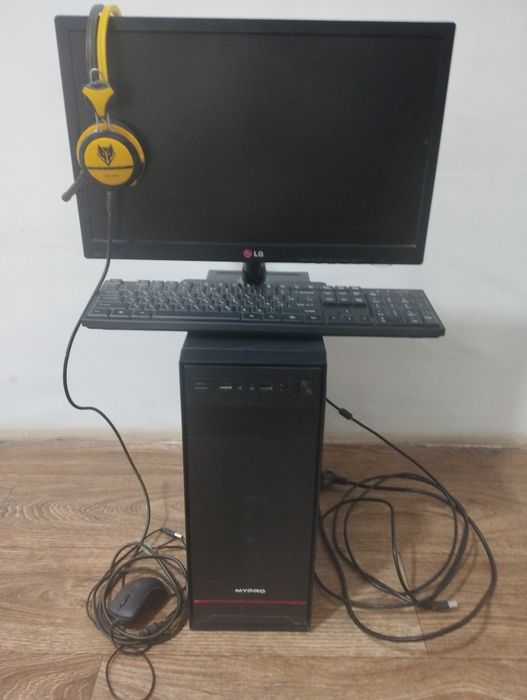 Kampiyuter kamplekt 3 dona bor kelib kurib ishlatib kurib olasiz yangi