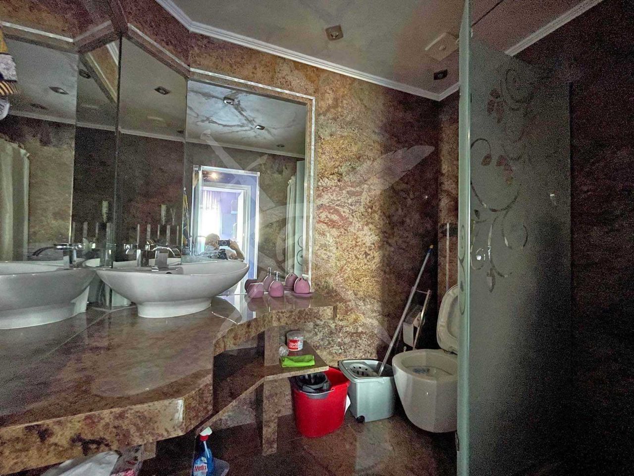 Продава се Тристаен апартамент в к.к. Елените - 100 кв.м за 2070 €/кв.м - Снимка #10