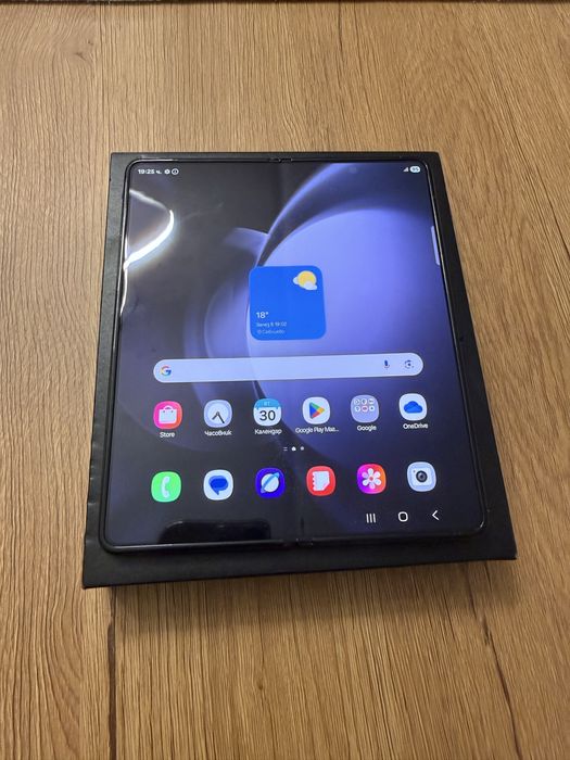 Samsung Z fold 5