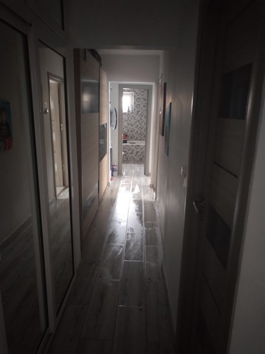 Vând apartament 3 camere