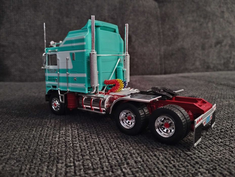 Америкнски камион - Влекач: KENWORTH K100 AERODYNE + Полуремарке