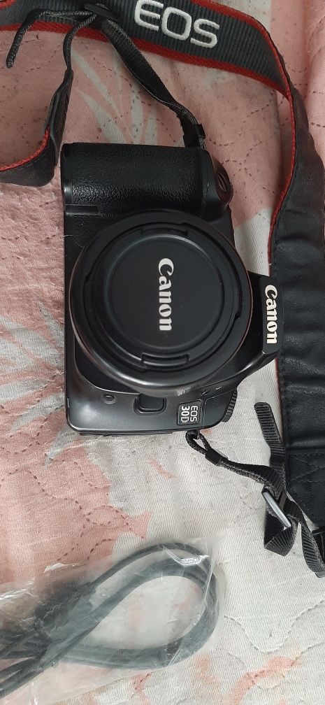 Продаётся фотоаппрат Canon eos 30d вместе с сумкой