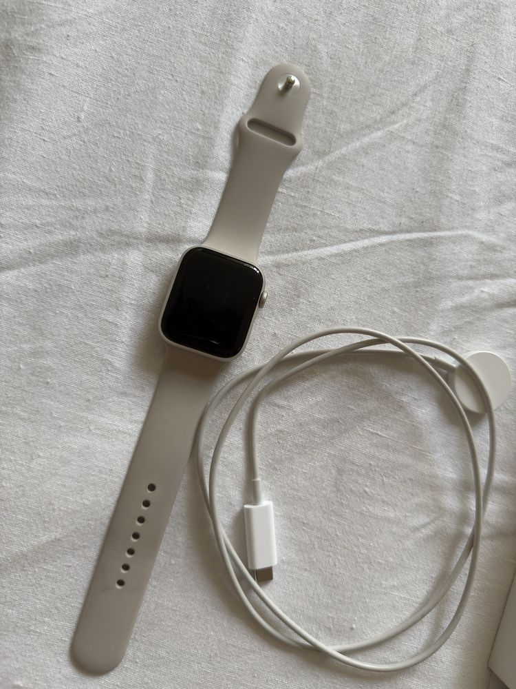Apple Watch SE 44mm
