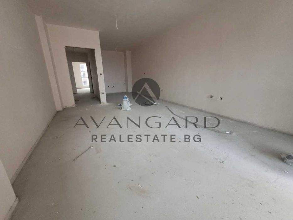 Продава се Тристаен апартамент в Пловдив, Кючук Париж - 101 кв.м за 1060 €/кв.м - Снимка #1