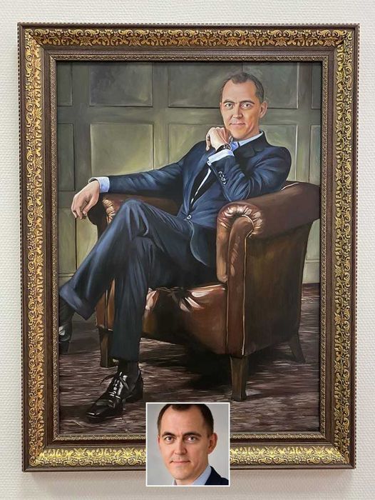 CADOU Portrete pictate la comanda dupa fotografie