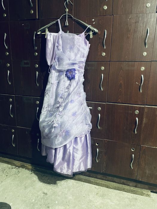 Продам детское платье в хорошем состоянии