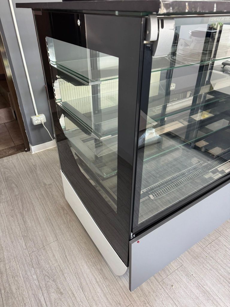 Vitrine frigorifice  cofetarie- 2 buc.