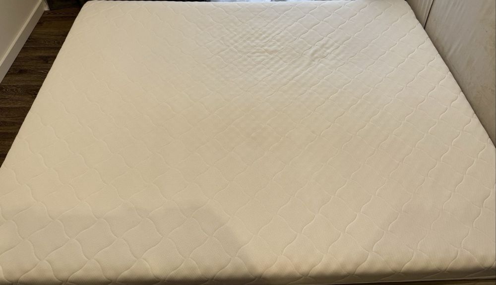Vand  Saltea cu memorie 1 6 0 x 2 0 0